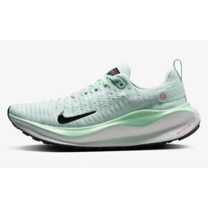 Nike React Sneakers Size 7 Infinity Run 4 Flyknit in Mint Athletic Running Shoes
